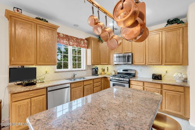 34 Dune Road, Ocean Twp, NJ 07712