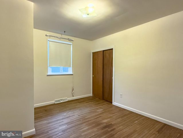 3050 ELM RD, Reading, PA 19605