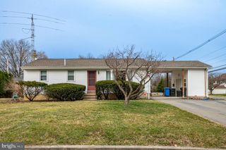 3050 ELM RD, Reading, PA 19605