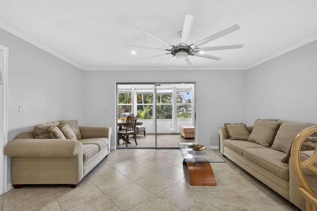 59 Plymouth G, West Palm Beach, FL 33417