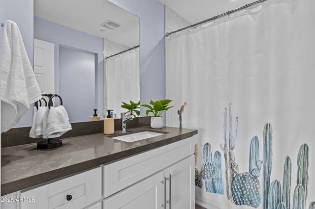 8228 E Monte Vista Road, Scottsdale, AZ 85257