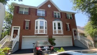 11 Bobolink Ct, Wayne Twp., NJ 07470