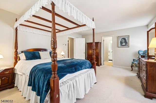 418 Pines Lake Dr, Wayne Twp., NJ 07470