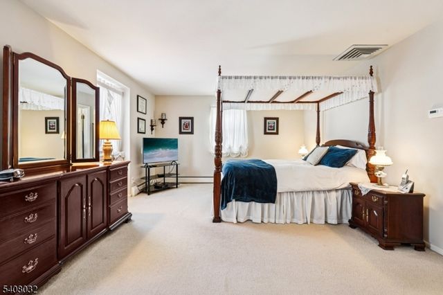 418 Pines Lake Dr, Wayne Twp., NJ 07470