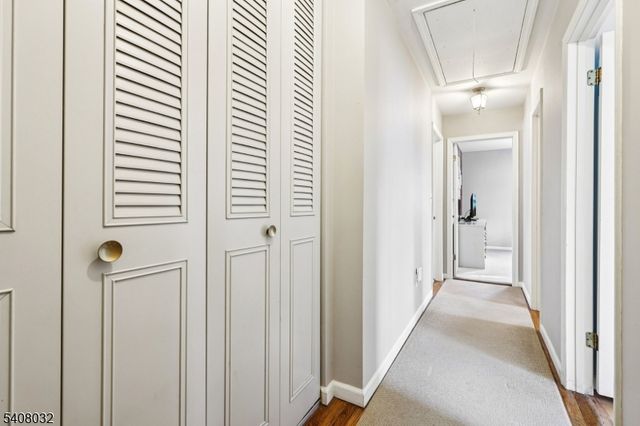 418 Pines Lake Dr, Wayne Twp., NJ 07470