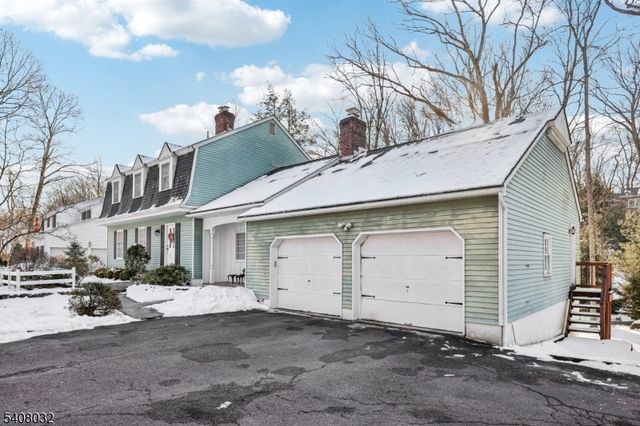 418 Pines Lake Dr, Wayne Twp., NJ 07470