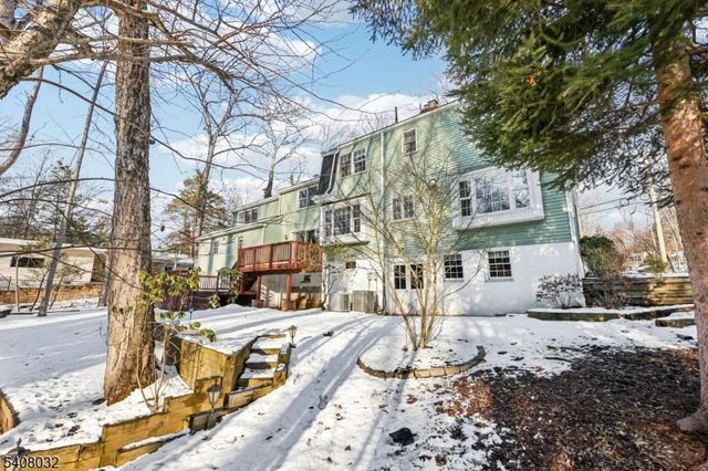 418 Pines Lake Dr, Wayne Twp., NJ 07470