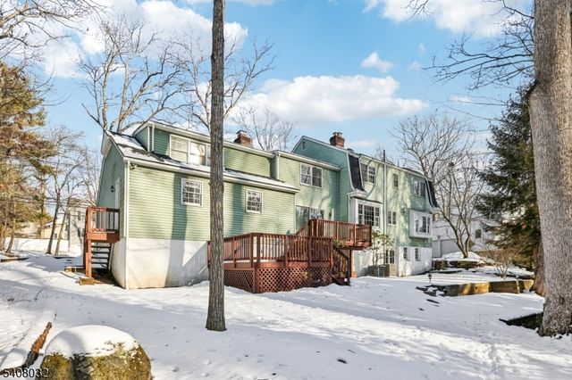 418 Pines Lake Dr, Wayne Twp., NJ 07470