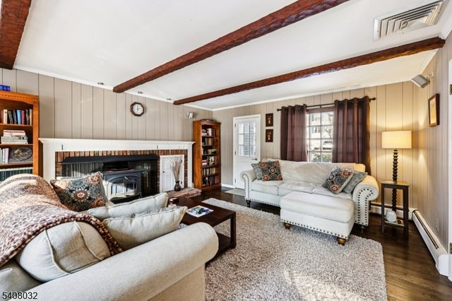 418 Pines Lake Dr, Wayne Twp., NJ 07470