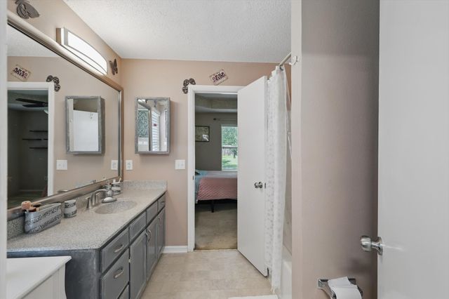 628 Stagecoach Drive, Oak Point, TX 75068