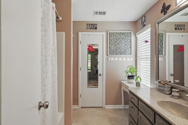 628 Stagecoach Drive, Oak Point, TX 75068
