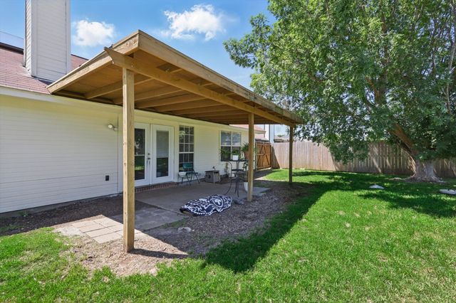 628 Stagecoach Drive, Oak Point, TX 75068