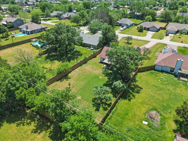 628 Stagecoach Drive, Oak Point, TX 75068
