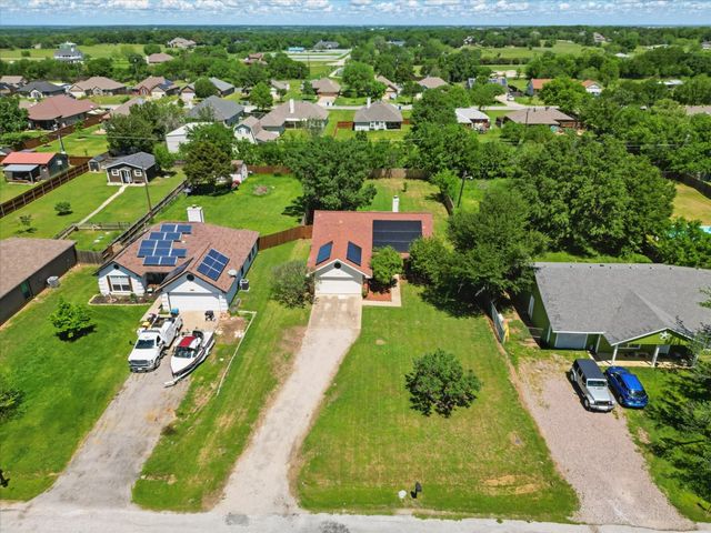 628 Stagecoach Drive, Oak Point, TX 75068