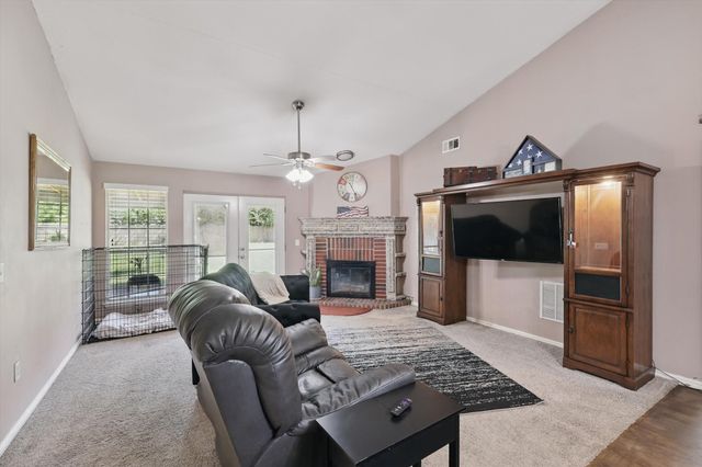 628 Stagecoach Drive, Oak Point, TX 75068