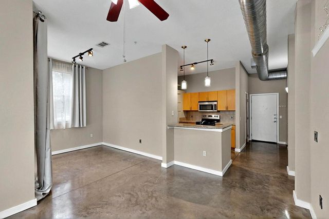 201 W Lancaster Avenue 218, Fort Worth, TX 76102