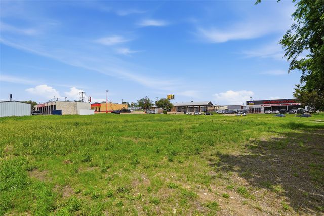8507 W Camp Bowie W Boulevard, Fort Worth, TX 76116