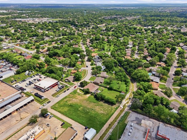 8507 W Camp Bowie W Boulevard, Fort Worth, TX 76116