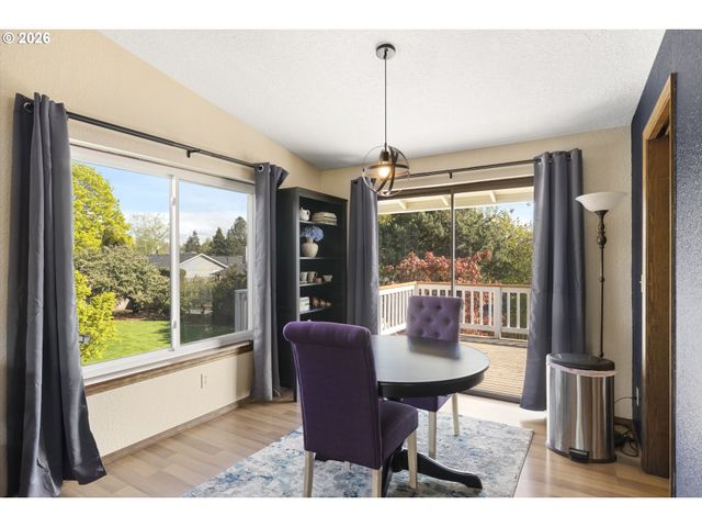 200 E FOOTHILLS Dr, Newberg, OR 97132