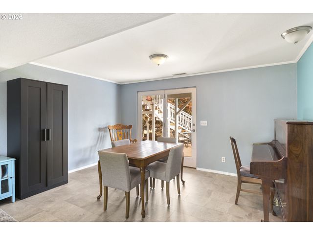 200 E FOOTHILLS Dr, Newberg, OR 97132