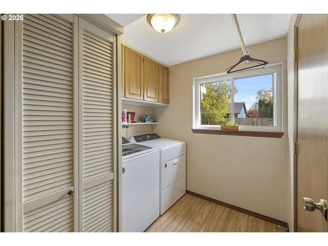 200 E FOOTHILLS Dr, Newberg, OR 97132