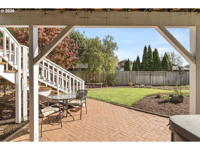 200 E FOOTHILLS Dr, Newberg, OR 97132