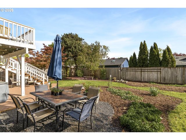 200 E FOOTHILLS Dr, Newberg, OR 97132