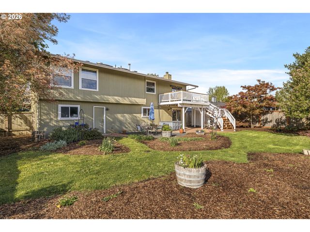 200 E FOOTHILLS Dr, Newberg, OR 97132