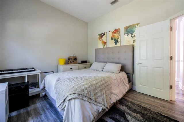 945 SW 82ND TERRACE, Gainesville, FL 32607