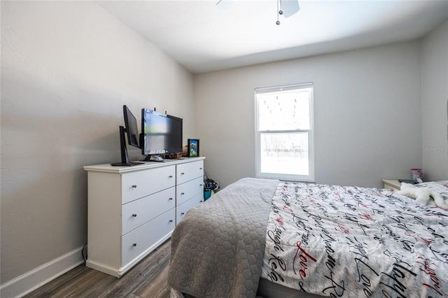 945 SW 82ND TERRACE, Gainesville, FL 32607