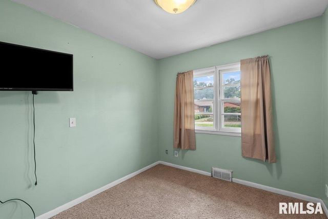 816 SPALDING Boulevard, Davenport, IA 52804