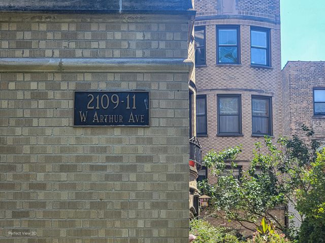2111 W ARTHUR Avenue 1S, Chicago, IL 60645