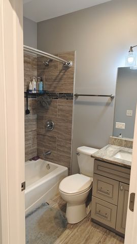 2711 W Polk Street, Chicago, IL 60612