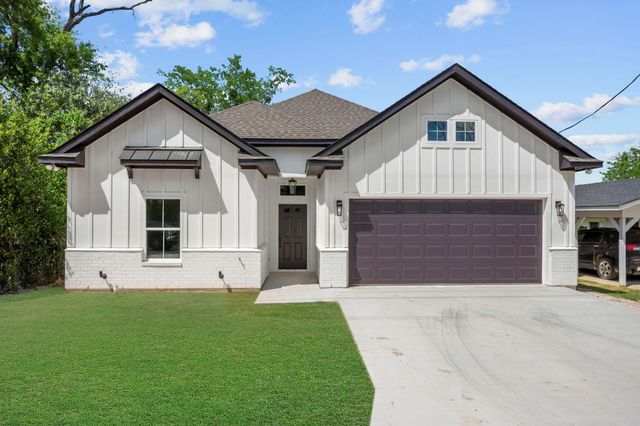 312 Morehead Street E, Franklin, TX 77856