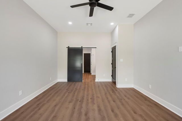 312 Morehead Street E, Franklin, TX 77856