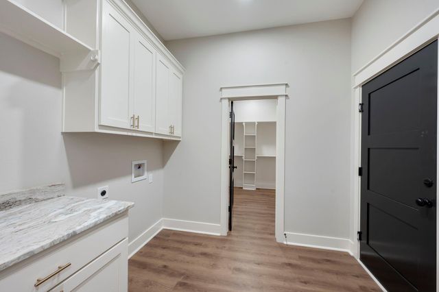 312 Morehead Street E, Franklin, TX 77856