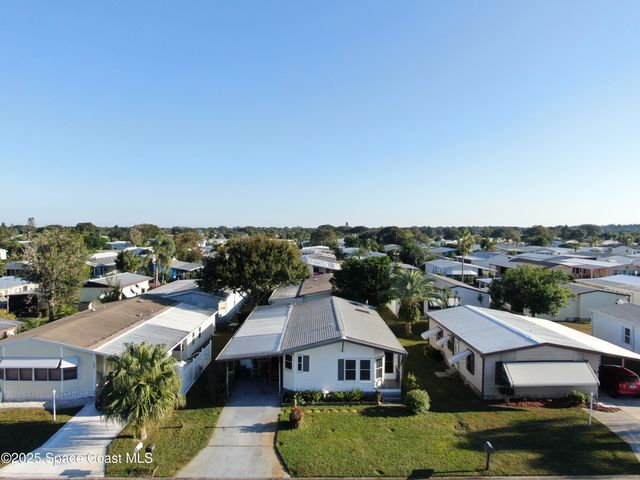 909 Dogwood Drive, Barefoot Bay, FL 32976