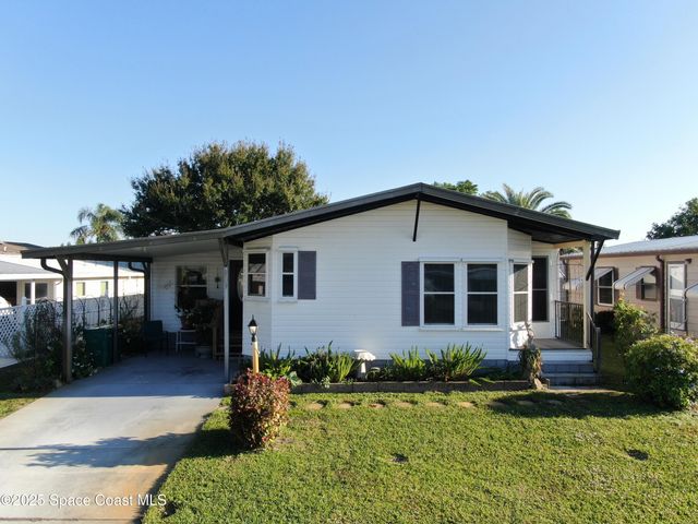 909 Dogwood Drive, Barefoot Bay, FL 32976