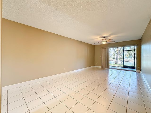 6301 NEWTOWN CIRCLE 1A2, Tampa, FL 33615