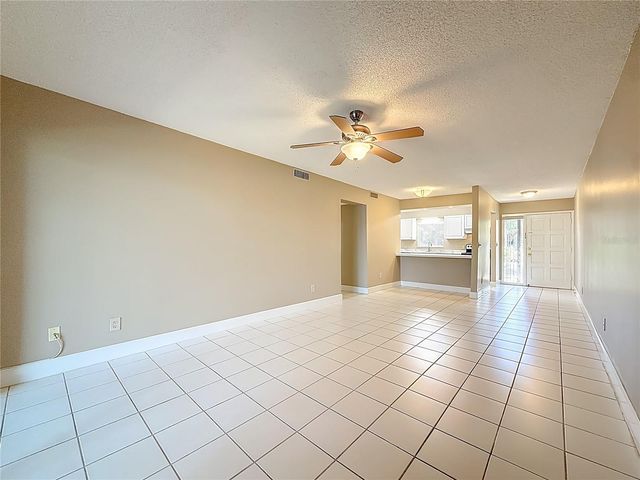 6301 NEWTOWN CIRCLE 1A2, Tampa, FL 33615