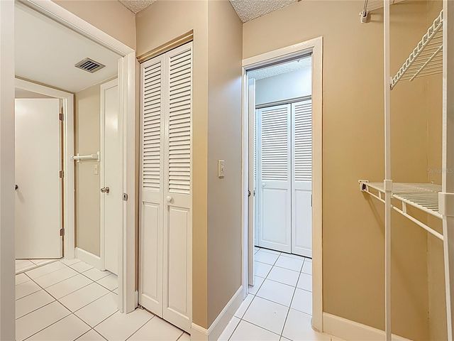 6301 NEWTOWN CIRCLE 1A2, Tampa, FL 33615