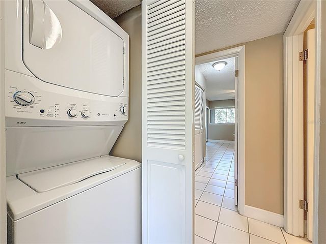 6301 NEWTOWN CIRCLE 1A2, Tampa, FL 33615