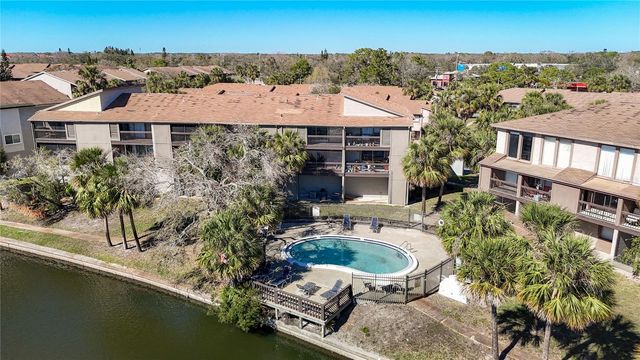 6301 NEWTOWN CIRCLE 1A2, Tampa, FL 33615