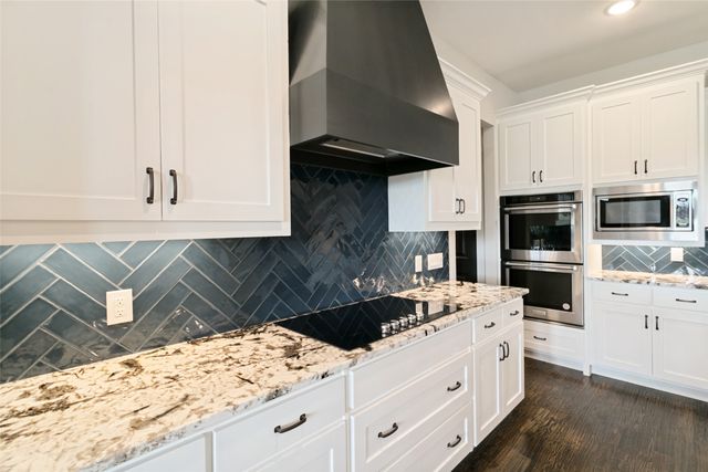1025 Aledo Ridge Court, Fort Worth, TX 76108