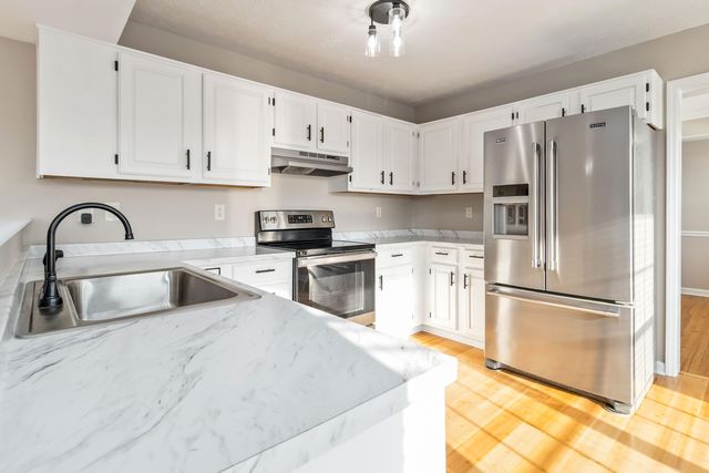 3748 Dunswood Place, Lexington, KY 40514