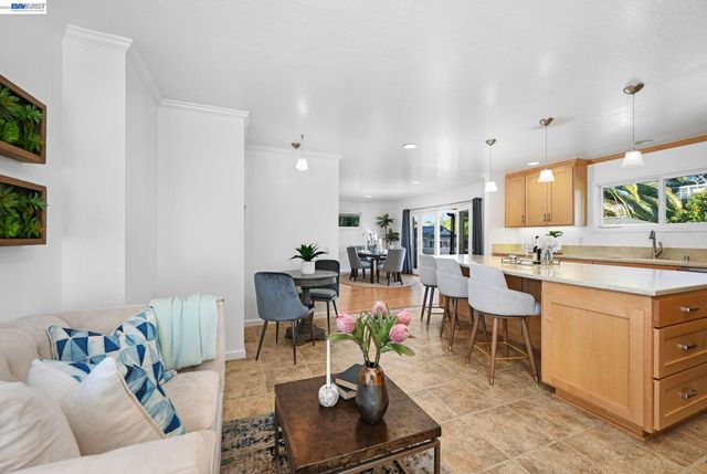 1416 Harrington St, Fremont, CA 94539