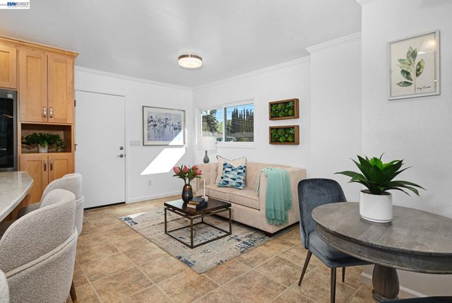 1416 Harrington St, Fremont, CA 94539