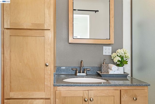 1416 Harrington St, Fremont, CA 94539