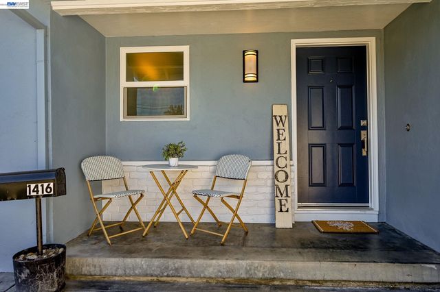 1416 Harrington St, Fremont, CA 94539