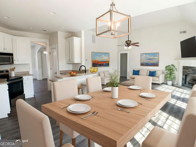 1139 Woodmere Drive, Loganville, GA 30052